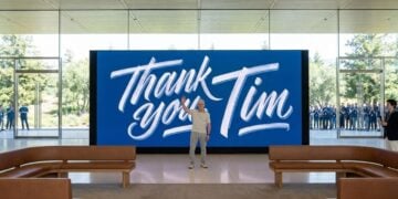 Tim Cook se despide de Apple en medio de aplausos tras 15 años como CEO 2 PORTADA MN 2026 09 01T144803.906