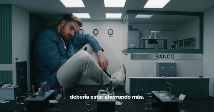 Ibai Llanos queda atrapado en espacios diminutos para representar la burocracia financiera 1 PORTADA MN 2026 09 30T105426.985