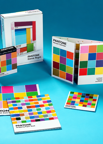 MercadoNegro 23 Pantone convierte su universo cromatico en merchandising para la temporada navidena