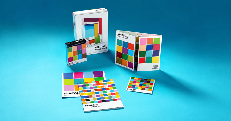 Pantone convierte su universo cromático en merchandising para la temporada navideña 1 Pantone convierte su universo cromatico en merchandising para la temporada navidena