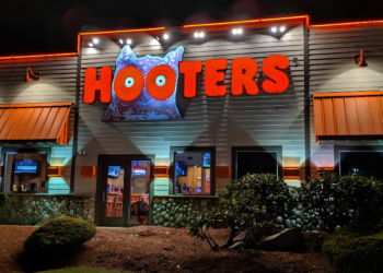 Hooters tendrá su propia película sobre el origen de la marca