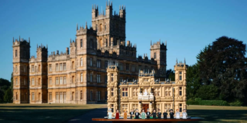 “Downton Abbey” llega a LEGO en un set de 4.711 piezas 1 Downton Abbey llega a LEGO en un set de 4.711 piezas