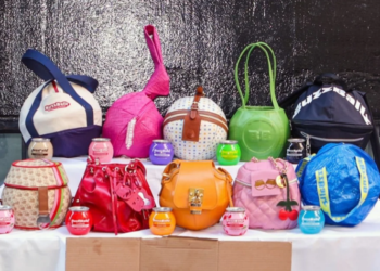 BuzzBallz lanzó 10 bolsos inspirados en sus cócteles en la New York Fashion Week