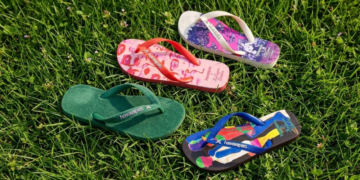 Havaianas y KidSuper convierten una cancha de fútbol en sandalias 2 Portada 5