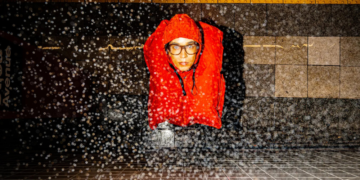 ¿Un bolso que puede salvar vidas? Así es el diseño que se presentó en la New York Climate Week 2 campana 3