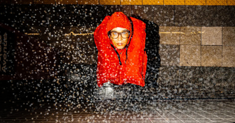 ¿Un bolso que puede salvar vidas? Así es el diseño que se presentó en la New York Climate Week 1 campana 3