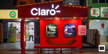 “Si esta casa hablara”: la estrategia OOH de Claro que llevó los retos de conectividad del hogar a un paradero 9 claro portal.jpg