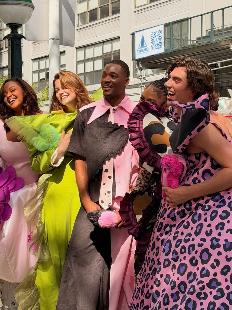 Fuggler se cuela en la New York Fashion Week con una pasarela no autorizada 6 foto 1 3 768x1024 1