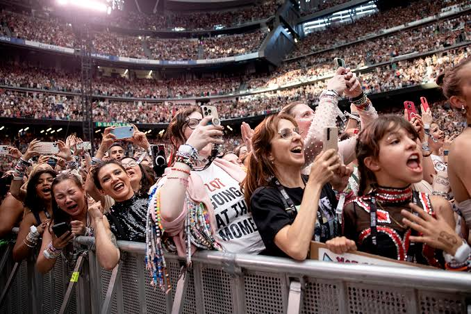 Brasil aprueba la "ley Taylor Swift" para otorgar agua gratis en conciertos y acabar con la reventa 4 image 14