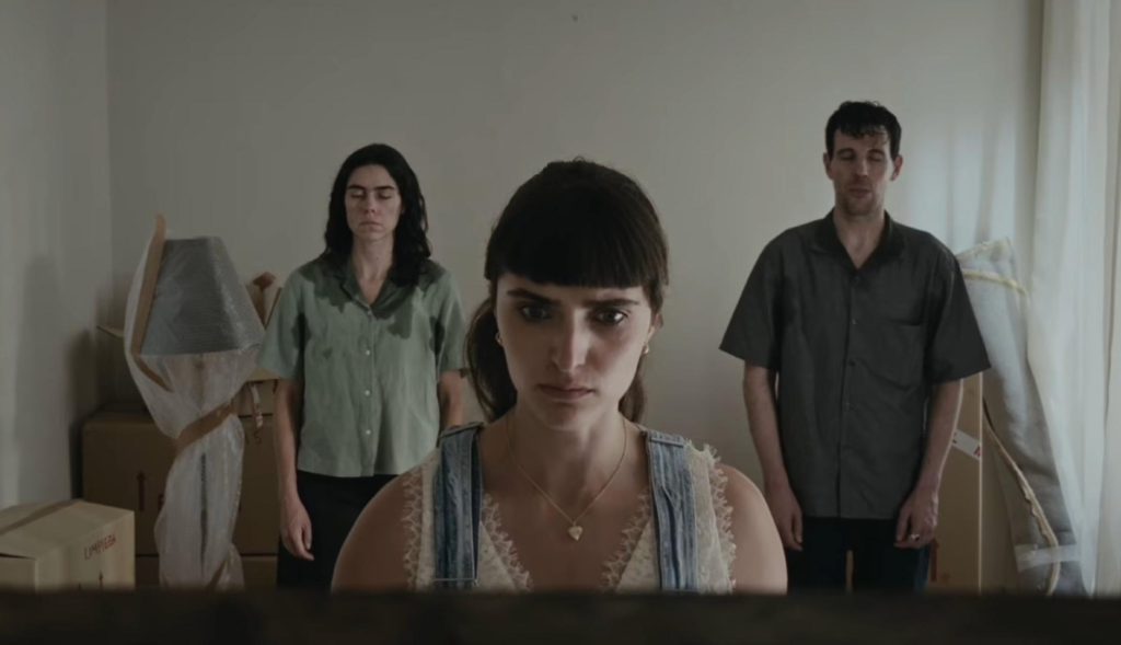 Samsung filma una miniserie de terror usando únicamente sus celulares plegables 2 Samsung filma una miniserie de terror usando únicamente sus celulares plegables.