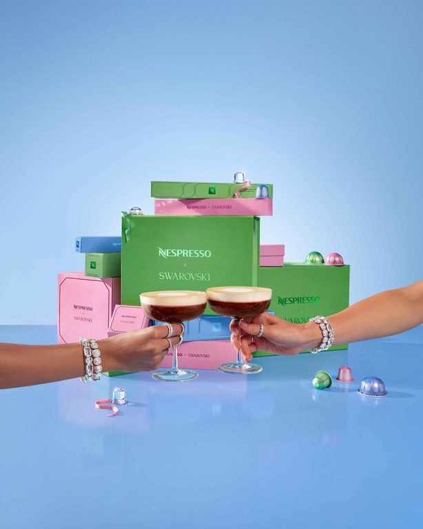 Nespresso x Swarovski lleva los cristales a una colección de café por Navidad 2 image 311