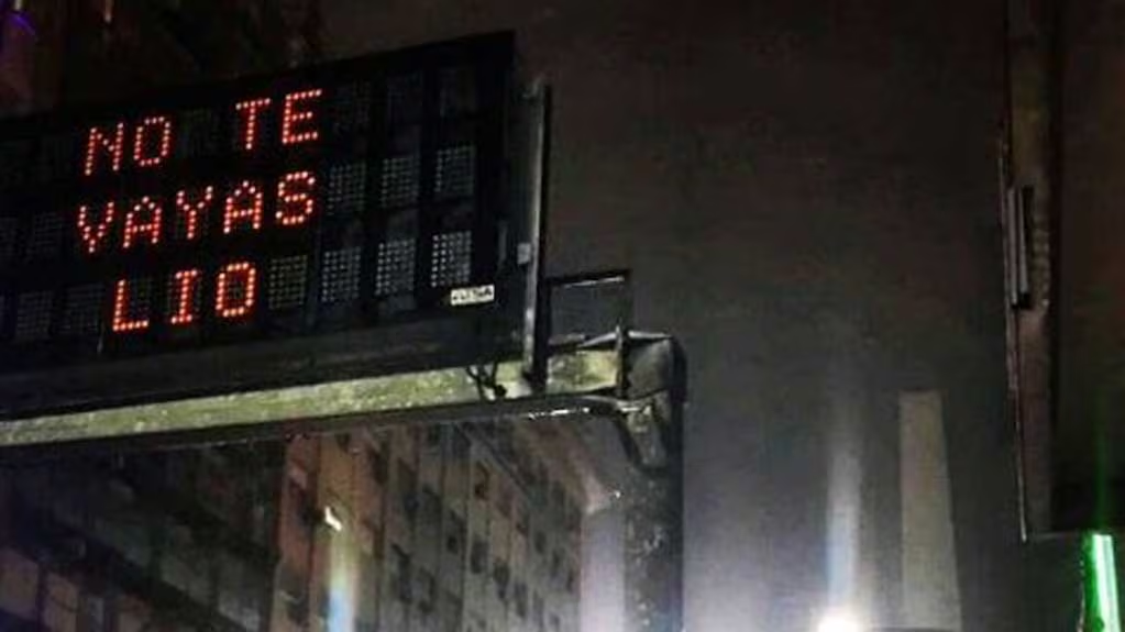 Messi y el #NoTeVayasLio: cuando Argentina le pidió que no dejara la Selección 5 image 5