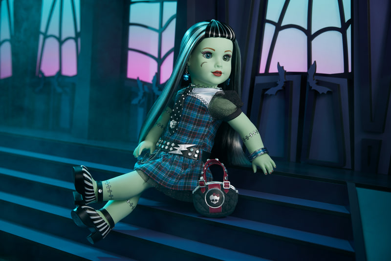 Monster High x American Girl: así luce la nueva muñeca inspirada en Frankie Stein 5 Monster High llega al mundo de American Girl con una muñeca inspirada en Frankie Stein.