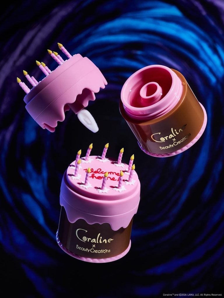Beauty Creations lanza nueva colección de maquillaje inspirada en Coraline 5 step beyond the door 234