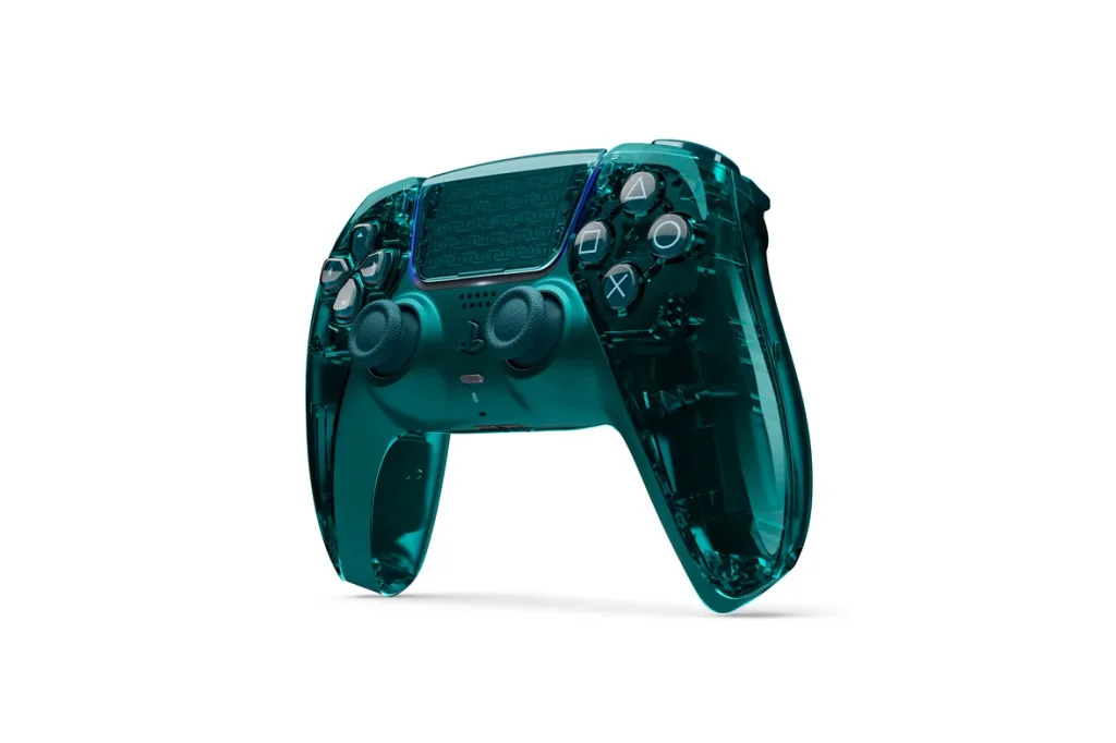 PlayStation recupera sus icónicos controles transparentes de los 90 4 9cc691c0721f1b6d5a9ff36435f822336853eda2 scaled 1