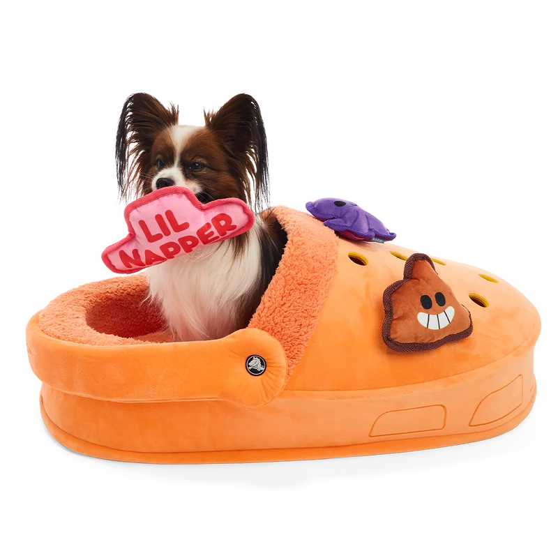 Crocs y Bark convierten su icónico Classic Clog en una cama para perros 5 BOX 219372 CROCS SNORE MODE BED S MAJOR 91969