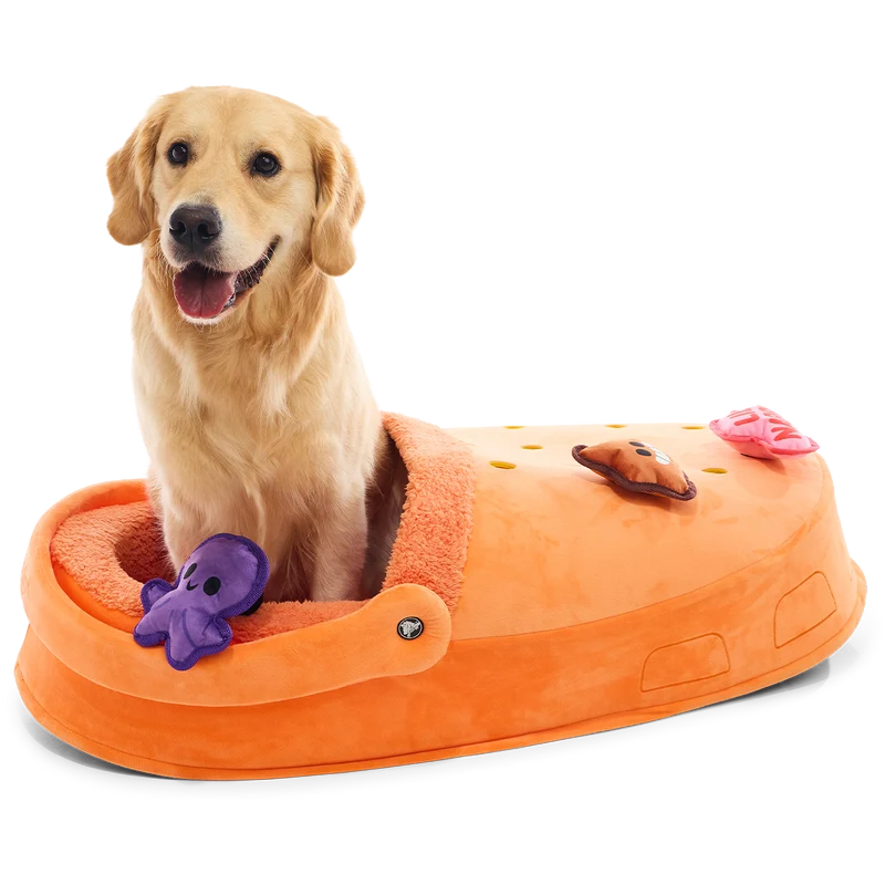 Crocs y Bark convierten su icónico Classic Clog en una cama para perros 3 BOX 219373 CROCS SNORE MODE BED M L SAUCE 91590