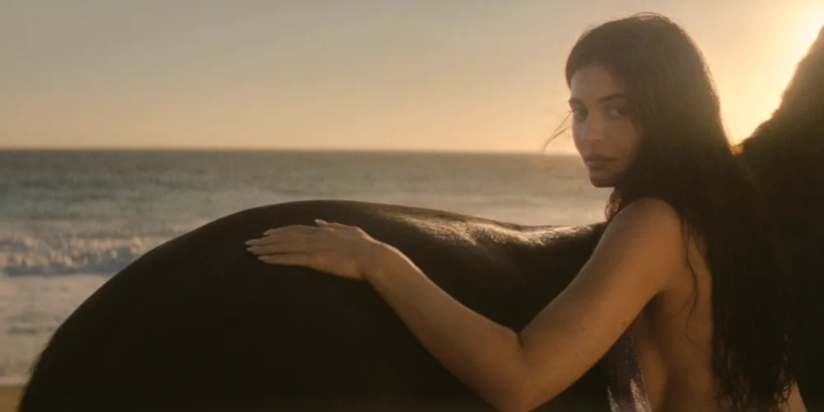 Kylie Jenner protagoniza "Wild Horses", la nueva campaña de Stella McCartney