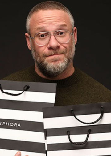 MercadoNegro 37 Seth Rogen busca los regalos navideños perfectos en la nueva campaña de Sephora