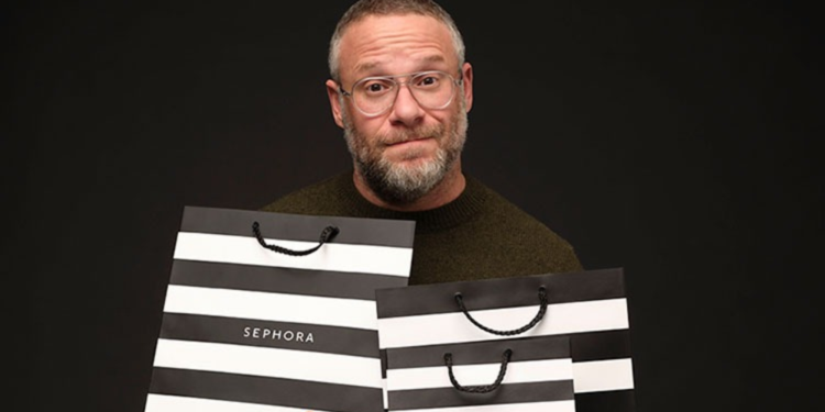 Seth Rogen busca los regalos navideños perfectos en la nueva campaña de Sephora