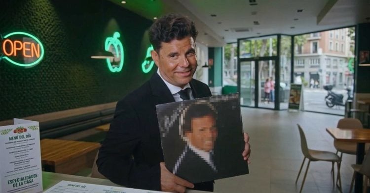Papa Johns promociona sus nuevas pizzas de Masa Padre con "pruebas de paternidad" 1 PORTADA MN 2026 10 13T144518.530