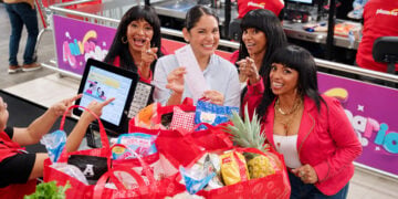 De “Gozando la papeleta” a “Gozando la boleta”: la idea detrás del aniversario de plazaVea 2 Portal Web 1000 x 525