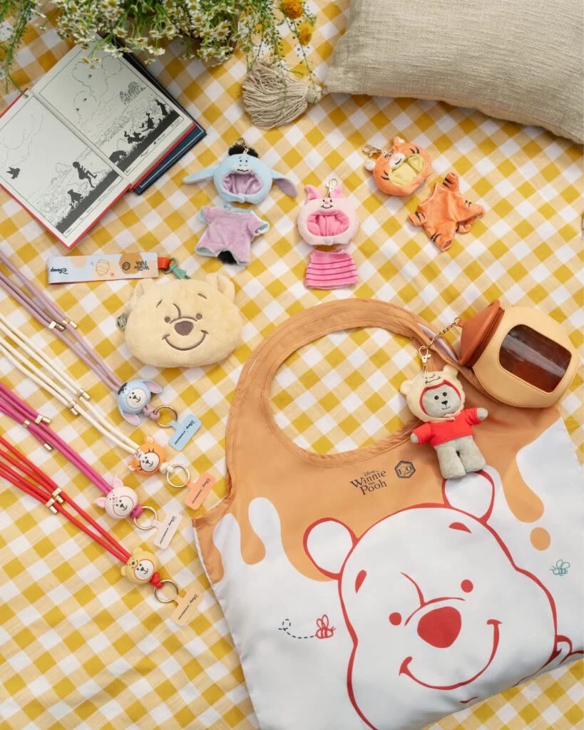 Starbucks lanza colección de edición limitada inspirada en Winnie the Pooh 6 SBX Partnership WTP CroppedImages 02 819x1024 1