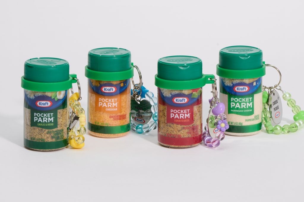 Kraft convierte su queso parmesano en un charm para bolsos con Pocket Parm 2 SaveClip.App 839724938 18382471168236404 3095063925591577211 n