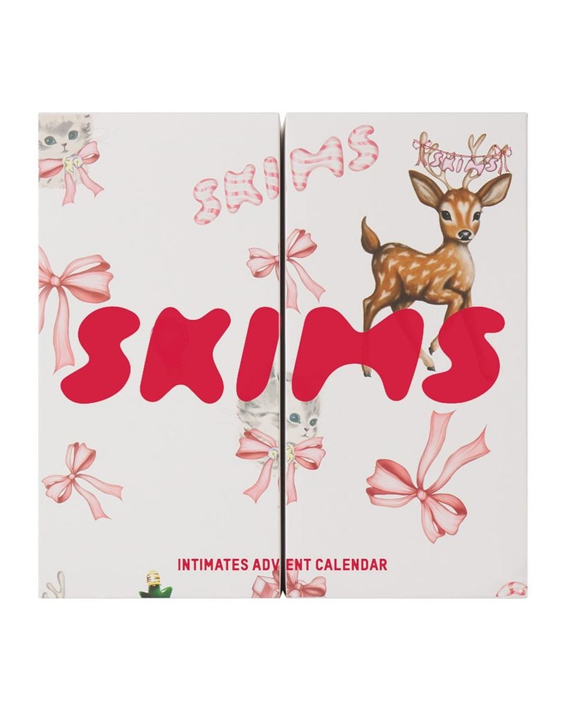 SKIMS reúne a las cinco hermanas Kardashian-Jenner para su campaña navideña 11 SaveClip.App 864655261 18641035147020284 1439817723258448540 n