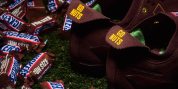 Snickers y adidas se unen para lanzar unos chimpunes inspirados en la marca 2 Snickers