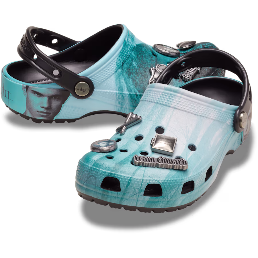 Crocs trae de vuelta su colección de zuecos inspirados en Crepúsculo 3 crocs 1 1