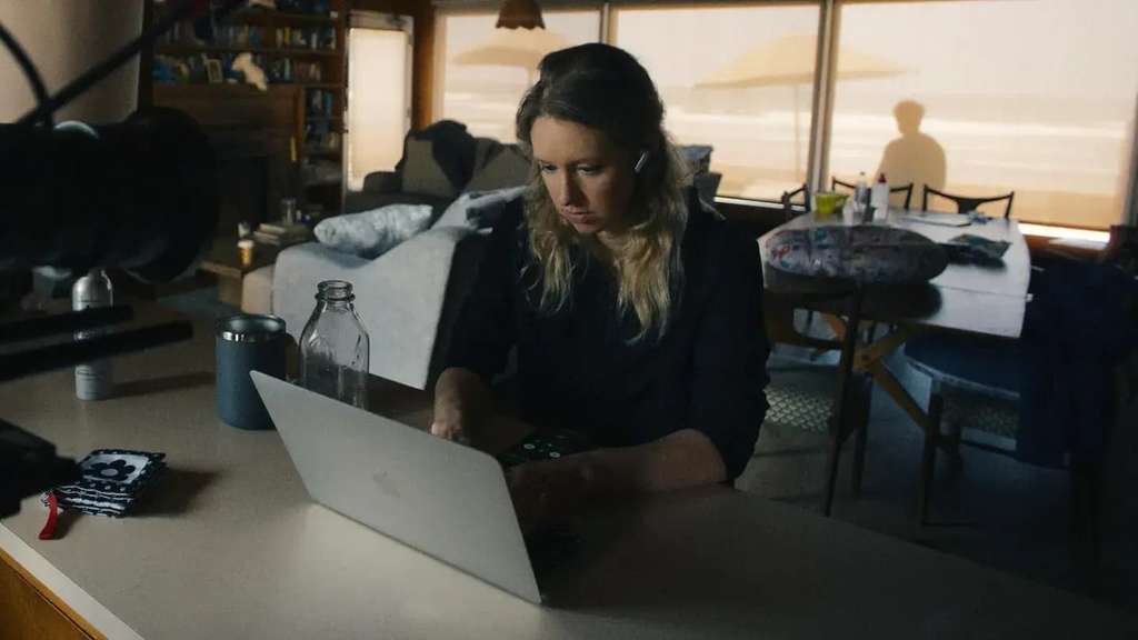 A24 lanza palomera transparente para promocionar “You Can See Everything” 2 A24 lanza palomera transparente para promocionar You Can See Everything.