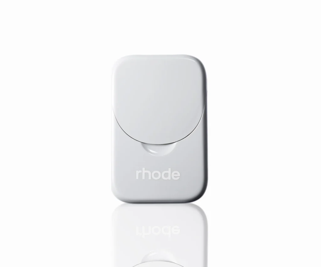 Rhode lanza un estuche compacto con espejo para guardar sus parches antiacné 4 spot case hero5 desktop 2000x